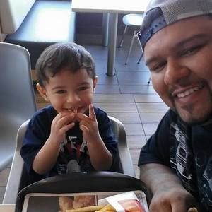 Meet your Posher, Luis